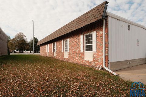 Tiny photo for 132 N Main Ave, Sioux Center, IA 51250 (MLS # 830790)