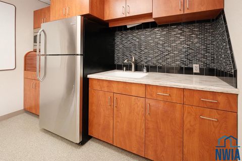 Tiny photo for 132 N Main Ave, Sioux Center, IA 51250 (MLS # 830790)