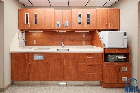 Tiny photo for 132 N Main Ave, Sioux Center, IA 51250 (MLS # 830790)