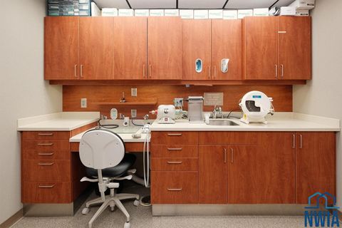 Tiny photo for 132 N Main Ave, Sioux Center, IA 51250 (MLS # 830790)