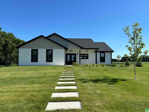 Single Family Residence in Vermillion SD 228 Purdue St.jpg