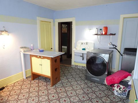 Tiny photo for 711 7th Street, Sheldon, IA 51201 (MLS # 829326)