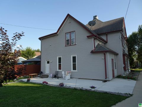 Tiny photo for 711 7th Street, Sheldon, IA 51201 (MLS # 829326)