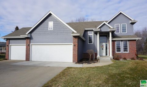 Single Family Residence in Dakota Dunes SD 279 Levee Trail.jpg