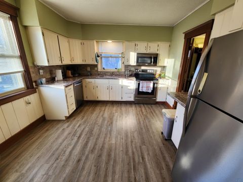 Tiny photo for 105 2nd Ave NE Ave, Sioux Center, IA 51250 (MLS # 831530)