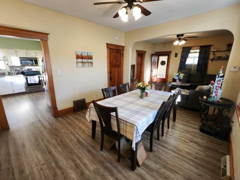 Tiny photo for 105 2nd Ave NE Ave, Sioux Center, IA 51250 (MLS # 831530)