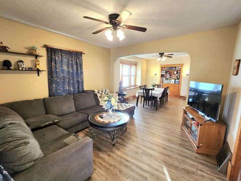 Tiny photo for 105 2nd Ave NE Ave, Sioux Center, IA 51250 (MLS # 831530)