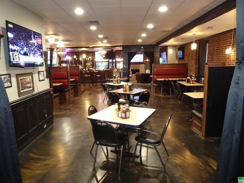 Tiny photo for 1113 S 2nd Avenue, Sheldon, IA 51201 (MLS # 828747)