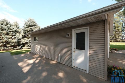 Tiny photo for 3052 380th Street, Sioux Center, IA 51250 (MLS # 830716)