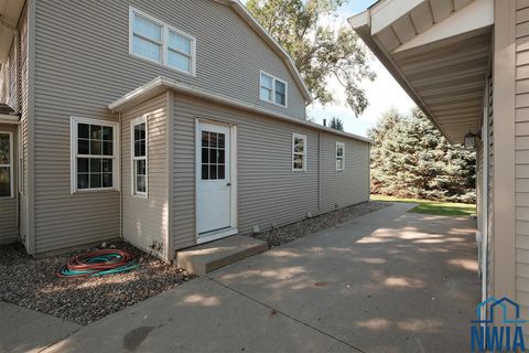 Tiny photo for 3052 380th Street, Sioux Center, IA 51250 (MLS # 830716)