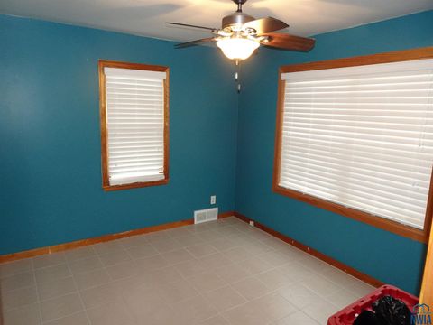 Tiny photo for 1144 11th Street, Sheldon, IA 51201 (MLS # 830918)