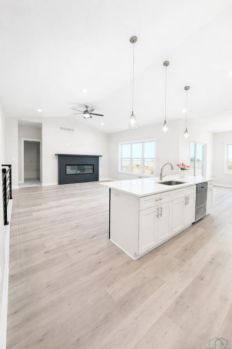 Tiny photo for 710 17th St SE, Orange City, IA 51041 (MLS # 828498)