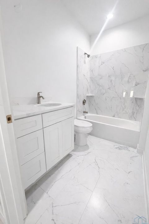 Tiny photo for 710 17th St SE, Orange City, IA 51041 (MLS # 828498)