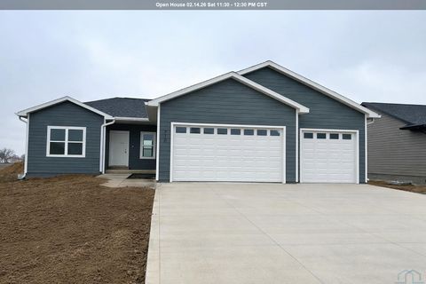 Photo of 710 17th St SE, Orange City, IA 51041 (MLS # 828498)