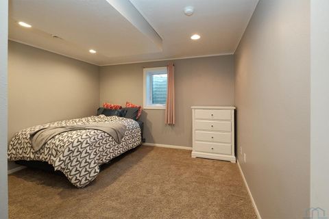 Tiny photo for 1303 11th Avenue NE Ave, Sioux Center, IA 51250 (MLS # 831970)