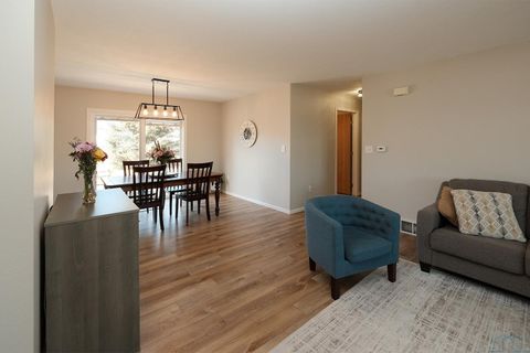 Tiny photo for 1303 11th Avenue NE Ave, Sioux Center, IA 51250 (MLS # 831970)