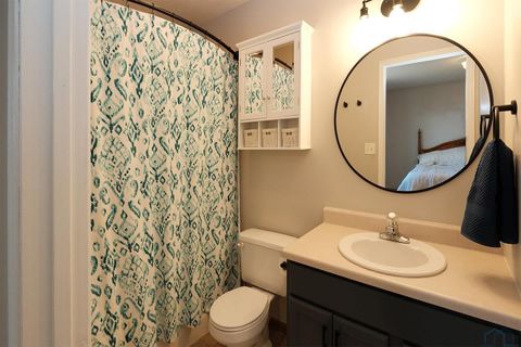 Tiny photo for 1303 11th Avenue NE Ave, Sioux Center, IA 51250 (MLS # 831970)