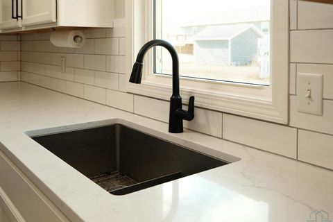 Tiny photo for 1303 11th Avenue NE Ave, Sioux Center, IA 51250 (MLS # 831970)