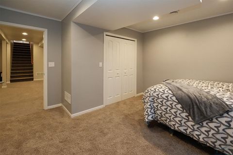 Tiny photo for 1303 11th Avenue NE Ave, Sioux Center, IA 51250 (MLS # 831970)