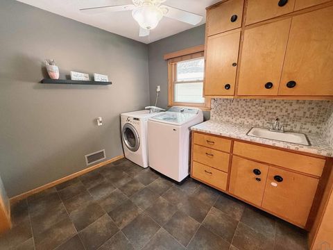 Tiny photo for 509 Iowa Ave SW Ave, Orange City, IA 51041 (MLS # 832265)