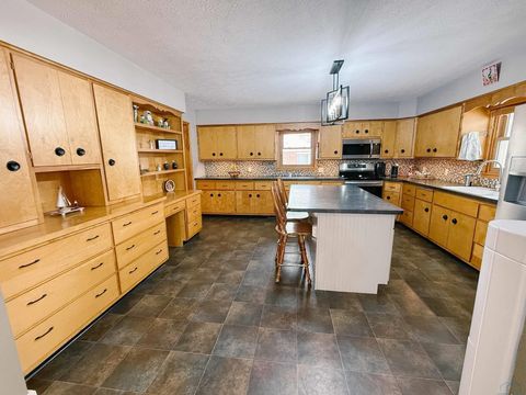 Tiny photo for 509 Iowa Ave SW Ave, Orange City, IA 51041 (MLS # 832265)