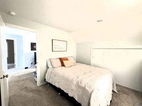 Tiny photo for 113 Boston Ave SE Ave, Orange City, IA 51041 (MLS # 831665)