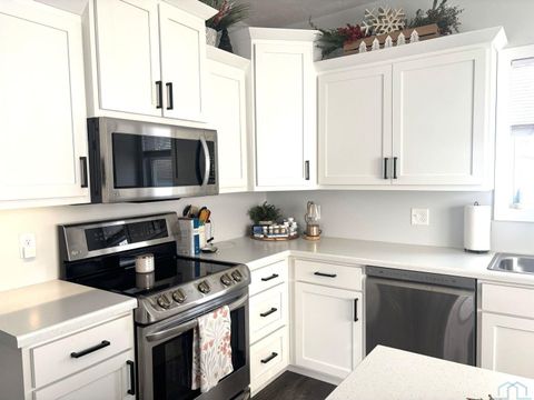 Tiny photo for 113 Boston Ave SE Ave, Orange City, IA 51041 (MLS # 831665)