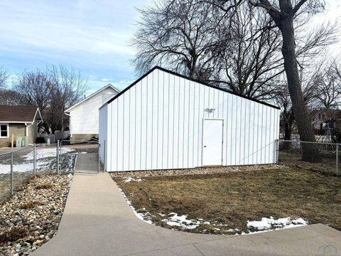 Tiny photo for 113 Boston Ave SE Ave, Orange City, IA 51041 (MLS # 831665)