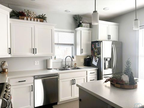 Tiny photo for 113 Boston Ave SE Ave, Orange City, IA 51041 (MLS # 831665)