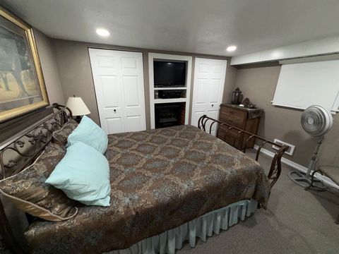 Tiny photo for 1016 9th Street, Sheldon, IA 51201 (MLS # 831668)