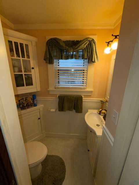 Tiny photo for 1016 9th Street, Sheldon, IA 51201 (MLS # 831668)