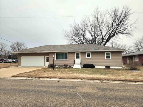 Photo of 1114 11th St, Rock Valley, IA 51247 (MLS # 831739)