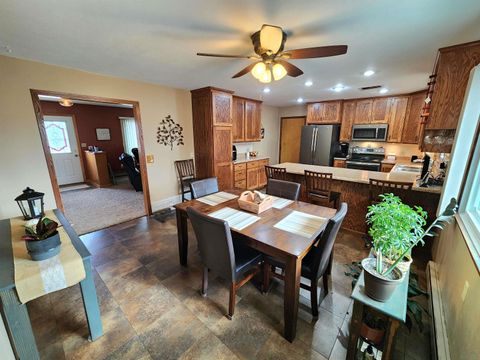 Tiny photo for 1114 11th St, Rock Valley, IA 51247 (MLS # 831739)