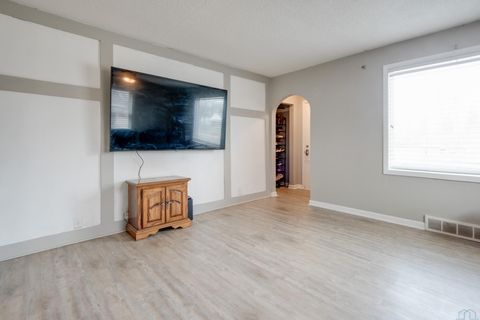 Tiny photo for 112 6th St NW St, Orange City, IA 51041 (MLS # 831973)