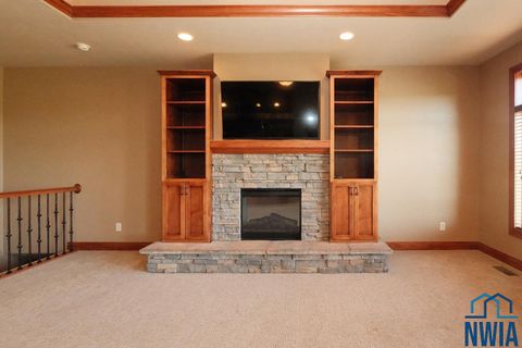 Tiny photo for 2318 Riviera Road, Sioux Center, IA 51250 (MLS # 830894)