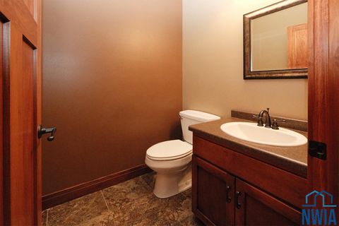 Tiny photo for 2318 Riviera Road, Sioux Center, IA 51250 (MLS # 830894)