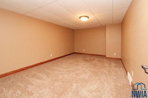 Tiny photo for 2318 Riviera Road, Sioux Center, IA 51250 (MLS # 830894)