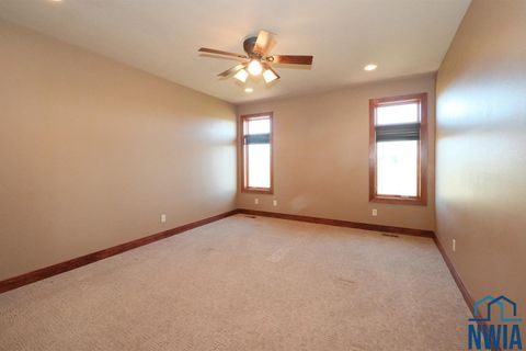 Tiny photo for 2318 Riviera Road, Sioux Center, IA 51250 (MLS # 830894)