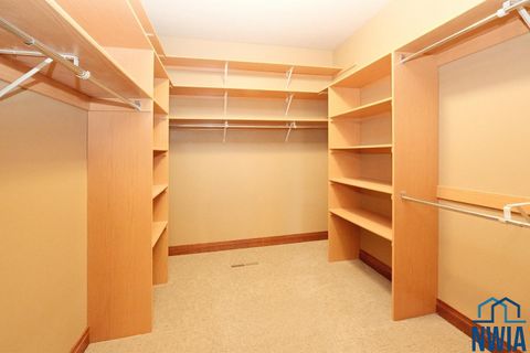 Tiny photo for 2318 Riviera Road, Sioux Center, IA 51250 (MLS # 830894)