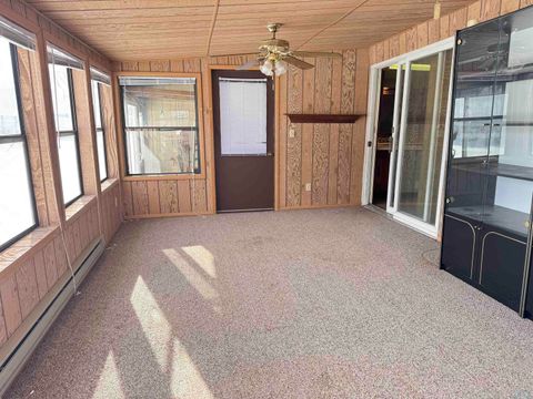 Tiny photo for 205 Washington Ave, Sheldon, IA 51201 (MLS # 831199)