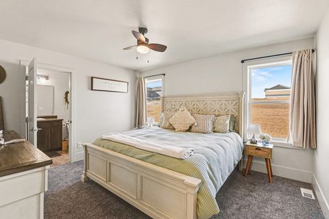 Tiny photo for 1506 Lincoln Pl SE Pl, Orange City, IA 51041 (MLS # 831869)