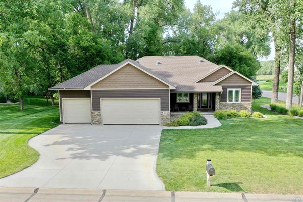 875 E SAWGRASS TRL, NORTH SIOUX CITY, SD 57049 - Image 67d373e887489e290eebc5d87ea0c8be/3299296788