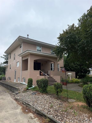 1015 WASHINGTON AVE, SHELDON, IA 51201 - Image 68cbca8ee5080b89dbe7b8f3aab0f34c/2673930736