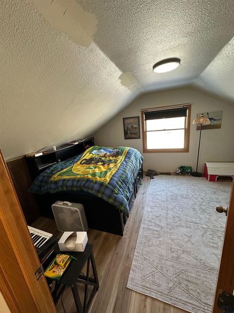 Tiny photo for 865 Matlock Blvd, Sheldon, IA 51201 (MLS # 830924)