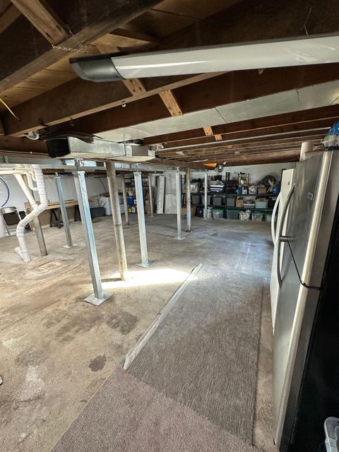 Tiny photo for 865 Matlock Blvd, Sheldon, IA 51201 (MLS # 830924)