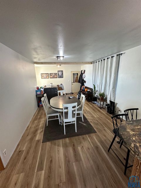 Tiny photo for 865 Matlock Blvd, Sheldon, IA 51201 (MLS # 830924)