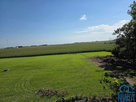 Tiny photo for 865 Matlock Blvd, Sheldon, IA 51201 (MLS # 830924)