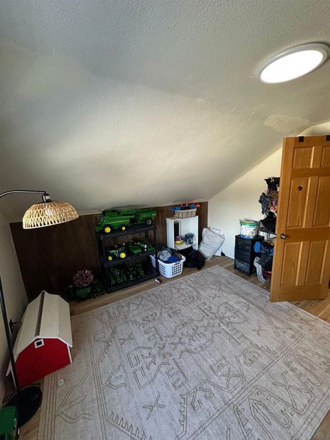 Tiny photo for 865 Matlock Blvd, Sheldon, IA 51201 (MLS # 830924)