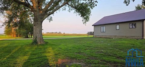 Tiny photo for 865 Matlock Blvd, Sheldon, IA 51201 (MLS # 830924)