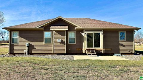 Tiny photo for 2500 Avenue B, Hawarden, IA 51023 (MLS # 827013)